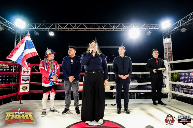 ภาพบรรยากาศไฮไลท์งานศึกเฟ้นช้างเผือก The Fight Rising Stars บางแสน ภาพที่ 1 คุณยิมส์ เดอะไฟท์ ขอบคุณกระแสการตอบที่ดีอย่างล้นหลาม